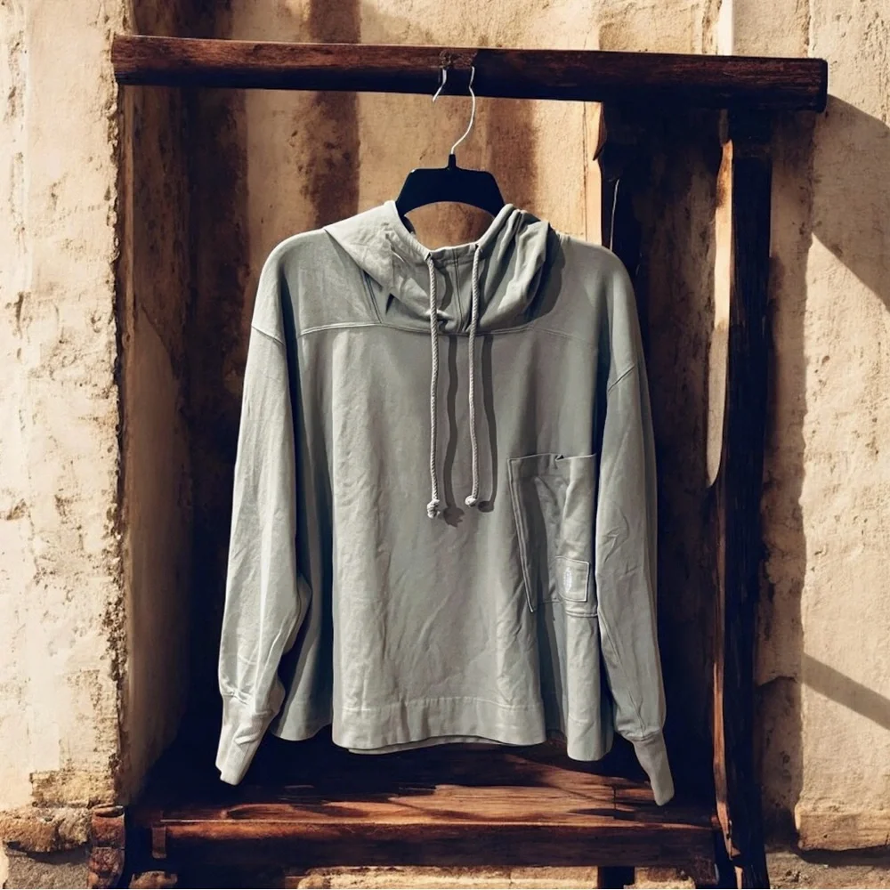 NWOT Free People Hot Shot Hooded Layer